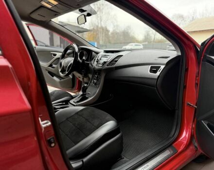 Красный Хендай Элантра, объемом двигателя 1.6 л и пробегом 190 тыс. км за 9700 $, фото 11 на Automoto.ua