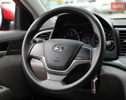 Хендай Элантра 2016 в Харькове на Automoto.ua Красный Хендай Элантра, объемом двигателя 2 л и пробегом 66 тыс. км за 11000 $, фото 13 на Automoto.ua