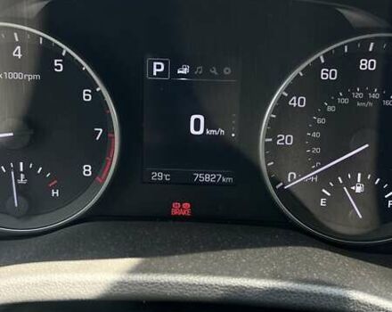 Червоний Хендай Елантра, об'ємом двигуна 2 л та пробігом 75 тис. км за 14499 $, фото 1 на Automoto.ua