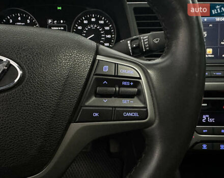 Красный Хендай Элантра, объемом двигателя 2 л и пробегом 85 тыс. км за 12000 $, фото 13 на Automoto.ua