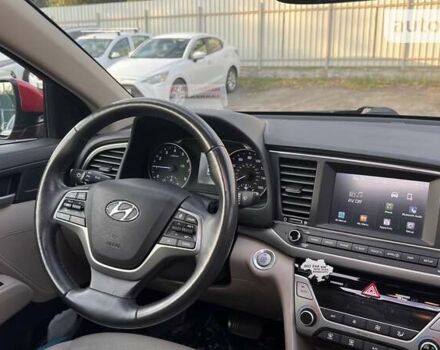 Червоний Хендай Елантра, об'ємом двигуна 2 л та пробігом 75 тис. км за 14499 $, фото 6 на Automoto.ua