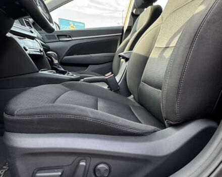 Хендай Элантра 2016 в Киеве на Automoto.ua Красный Хендай Элантра, объемом двигателя 2 л и пробегом 85 тыс. км за 12900 $, фото 25 на Automoto.ua