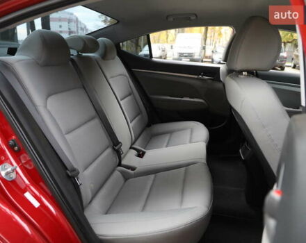 Хендай Элантра 2016 в Харькове на Automoto.ua Красный Хендай Элантра, объемом двигателя 2 л и пробегом 66 тыс. км за 11000 $, фото 8 на Automoto.ua