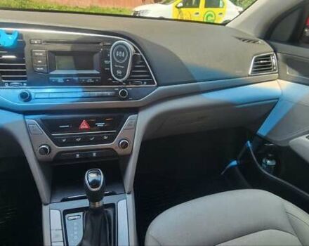 Червоний Хендай Елантра, об'ємом двигуна 2 л та пробігом 177 тис. км за 10000 $, фото 14 на Automoto.ua