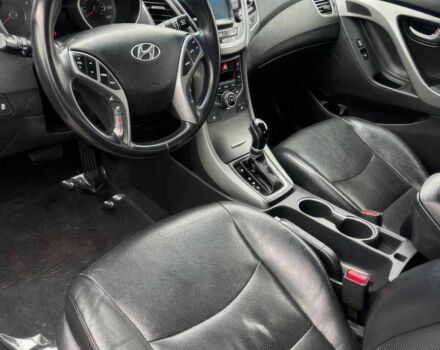 Красный Хендай Элантра, объемом двигателя 1.8 л и пробегом 80 тыс. км за 7200 $, фото 8 на Automoto.ua