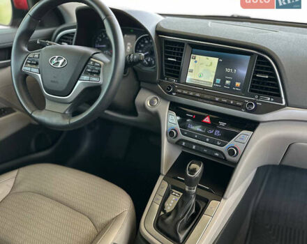 Хендай Элантра 2016 в Днепре (Днепропетровске) на Automoto.ua Красный Хендай Элантра, объемом двигателя 2 л и пробегом 184 тыс. км за 11599 $, фото 21 на Automoto.ua