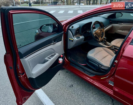 Красный Хендай Элантра, объемом двигателя 2 л и пробегом 182 тыс. км за 11500 $, фото 14 на Automoto.ua