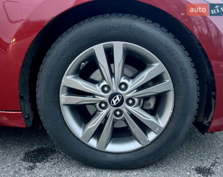 Красный Хендай Элантра, объемом двигателя 2 л и пробегом 182 тыс. км за 11500 $, фото 13 на Automoto.ua