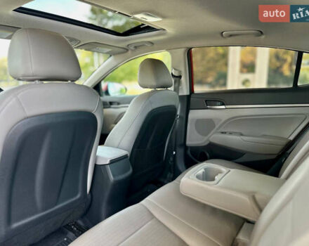 Хендай Элантра 2016 в Днепре (Днепропетровске) на Automoto.ua Красный Хендай Элантра, объемом двигателя 2 л и пробегом 184 тыс. км за 11599 $, фото 12 на Automoto.ua