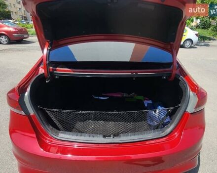 Червоний Хендай Елантра, об'ємом двигуна 2 л та пробігом 177 тис. км за 10000 $, фото 8 на Automoto.ua