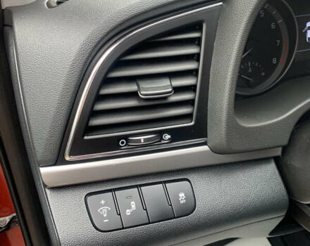 Красный Хендай Элантра, объемом двигателя 2 л и пробегом 54 тыс. км за 12300 $, фото 19 на Automoto.ua