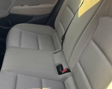 Червоний Хендай Елантра, об'ємом двигуна 2 л та пробігом 75 тис. км за 14499 $, фото 7 на Automoto.ua