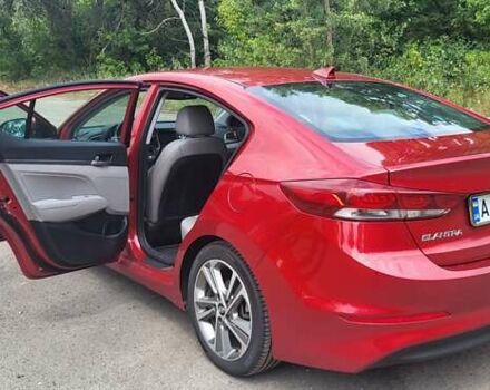 Красный Хендай Элантра, объемом двигателя 2 л и пробегом 69 тыс. км за 12000 $, фото 5 на Automoto.ua