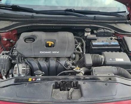 Красный Хендай Элантра, объемом двигателя 2 л и пробегом 69 тыс. км за 12000 $, фото 11 на Automoto.ua
