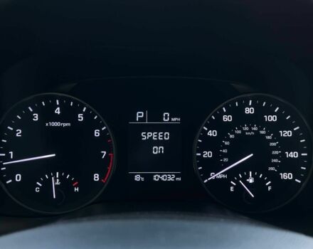 Червоний Хендай Елантра, об'ємом двигуна 2 л та пробігом 160 тис. км за 11300 $, фото 5 на Automoto.ua