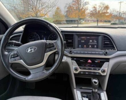 Красный Хендай Элантра, объемом двигателя 2 л и пробегом 99 тыс. км за 5900 $, фото 9 на Automoto.ua