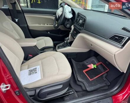 Красный Хендай Элантра, объемом двигателя 2 л и пробегом 113 тыс. км за 8900 $, фото 8 на Automoto.ua