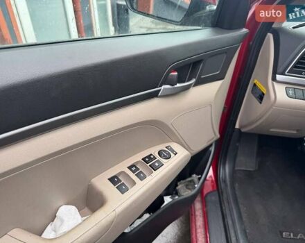 Красный Хендай Элантра, объемом двигателя 2 л и пробегом 113 тыс. км за 8900 $, фото 7 на Automoto.ua