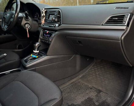 Красный Хендай Элантра, объемом двигателя 1.59 л и пробегом 124 тыс. км за 13500 $, фото 17 на Automoto.ua