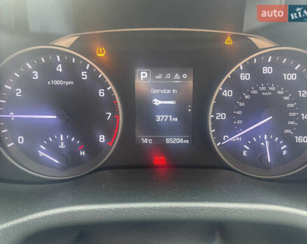 Хендай Элантра 2018 в Киеве на Automoto.ua Красный Хендай Элантра, объемом двигателя 2 л и пробегом 105 тыс. км за 13000 $, фото 16 на Automoto.ua