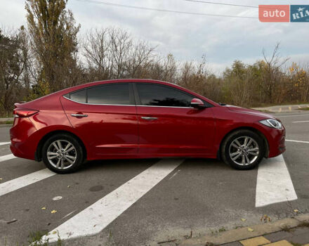 Красный Хендай Элантра, объемом двигателя 1.59 л и пробегом 124 тыс. км за 13500 $, фото 2 на Automoto.ua