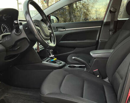 Красный Хендай Элантра, объемом двигателя 1.59 л и пробегом 124 тыс. км за 13500 $, фото 9 на Automoto.ua