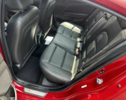 Хендай Элантра 2018 в Днепре (Днепропетровске) на Automoto.ua Красный Хендай Элантра, объемом двигателя 1.6 л и пробегом 38 тыс. км за 8300 $, фото 10 на Automoto.ua