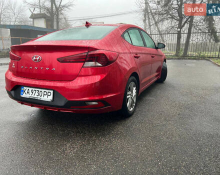 Красный Хендай Элантра, объемом двигателя 2 л и пробегом 147 тыс. км за 13300 $, фото 4 на Automoto.ua