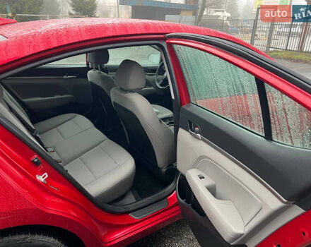 Красный Хендай Элантра, объемом двигателя 2 л и пробегом 147 тыс. км за 13300 $, фото 9 на Automoto.ua