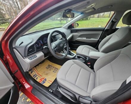 Красный Хендай Элантра, объемом двигателя 2 л и пробегом 71 тыс. км за 14600 $, фото 11 на Automoto.ua