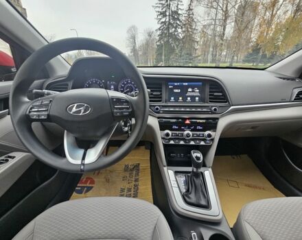 Красный Хендай Элантра, объемом двигателя 2 л и пробегом 71 тыс. км за 14600 $, фото 15 на Automoto.ua