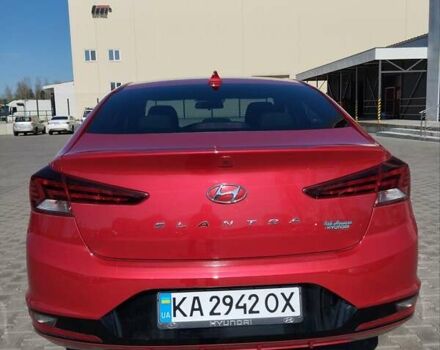 Красный Хендай Элантра, объемом двигателя 2 л и пробегом 60 тыс. км за 13600 $, фото 3 на Automoto.ua