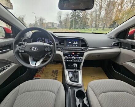 Красный Хендай Элантра, объемом двигателя 2 л и пробегом 71 тыс. км за 14600 $, фото 16 на Automoto.ua