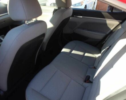 Красный Хендай Элантра, объемом двигателя 2 л и пробегом 50 тыс. км за 9400 $, фото 12 на Automoto.ua