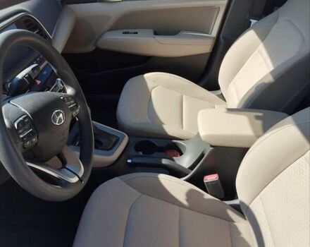 Красный Хендай Элантра, объемом двигателя 2 л и пробегом 60 тыс. км за 13600 $, фото 12 на Automoto.ua