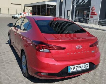 Красный Хендай Элантра, объемом двигателя 2 л и пробегом 60 тыс. км за 13600 $, фото 4 на Automoto.ua