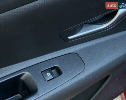 Червоний Хендай Елантра, об'ємом двигуна 2 л та пробігом 124 тис. км за 16500 $, фото 38 на Automoto.ua