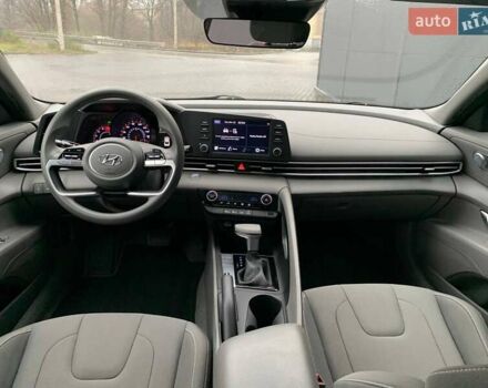 Красный Хендай Элантра, объемом двигателя 2 л и пробегом 89 тыс. км за 17900 $, фото 18 на Automoto.ua