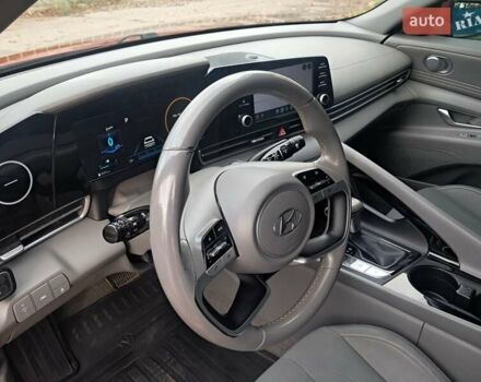 Червоний Хендай Елантра, об'ємом двигуна 2 л та пробігом 91 тис. км за 17500 $, фото 12 на Automoto.ua