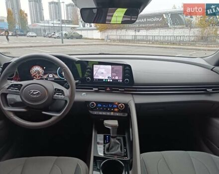 Красный Хендай Элантра, объемом двигателя 2 л и пробегом 29 тыс. км за 18500 $, фото 9 на Automoto.ua