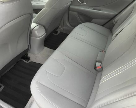 Красный Хендай Элантра, объемом двигателя 2 л и пробегом 90 тыс. км за 17900 $, фото 20 на Automoto.ua