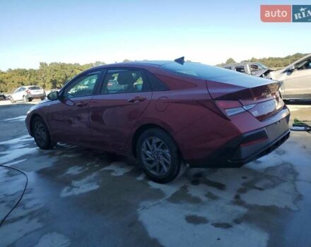 Хендай Элантра 2023 в Львове на Automoto.ua Красный Хендай Элантра, объемом двигателя 2 л и пробегом 53 тыс. км за 6100 $, фото 1 на Automoto.ua