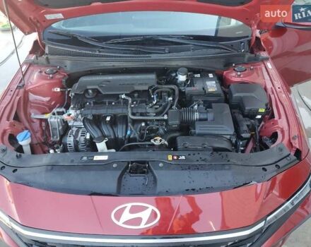 Хендай Элантра 2023 в Львове на Automoto.ua Красный Хендай Элантра, объемом двигателя 2 л и пробегом 53 тыс. км за 6100 $, фото 10 на Automoto.ua