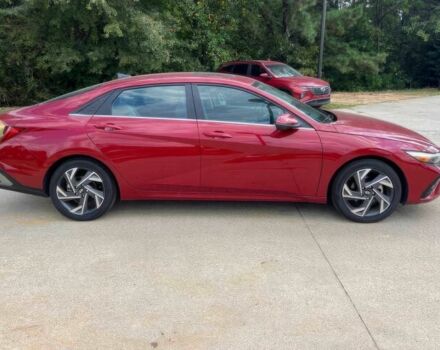 Хендай Элантра 2024 в Житомире на Automoto.ua Красный Хендай Элантра, объемом двигателя 2 л и пробегом 14 тыс. км за 9600 $, фото 3 на Automoto.ua