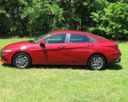 Червоний Хендай Елантра, об'ємом двигуна 2 л та пробігом 28 тис. км за 9600 $, фото 4 на Automoto.ua