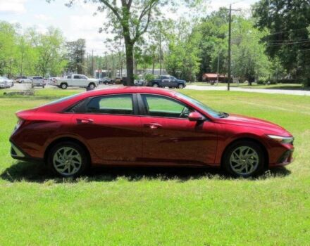 Червоний Хендай Елантра, об'ємом двигуна 2 л та пробігом 28 тис. км за 9600 $, фото 3 на Automoto.ua