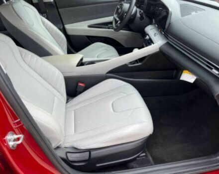 Хендай Элантра 2024 в Житомире на Automoto.ua Красный Хендай Элантра, объемом двигателя 2 л и пробегом 14 тыс. км за 9600 $, фото 9 на Automoto.ua