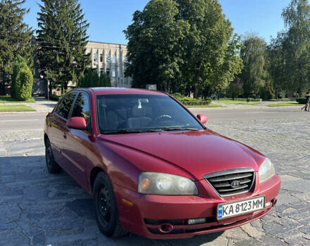 Красный Хендай Элантра, объемом двигателя 2 л и пробегом 380 тыс. км за 2800 $, фото 1 на Automoto.ua