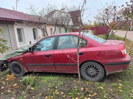 Красный Хендай Элантра, объемом двигателя 1.6 л и пробегом 3 тыс. км за 900 $, фото 1 на Automoto.ua