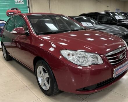 Красный Хендай Элантра, объемом двигателя 1.6 л и пробегом 142 тыс. км за 6800 $, фото 1 на Automoto.ua